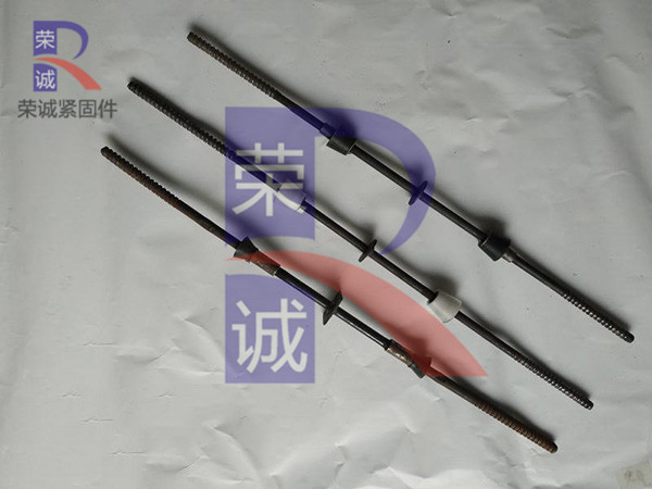 三段式止水螺桿